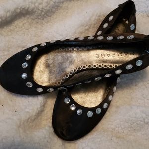 Flat shoes